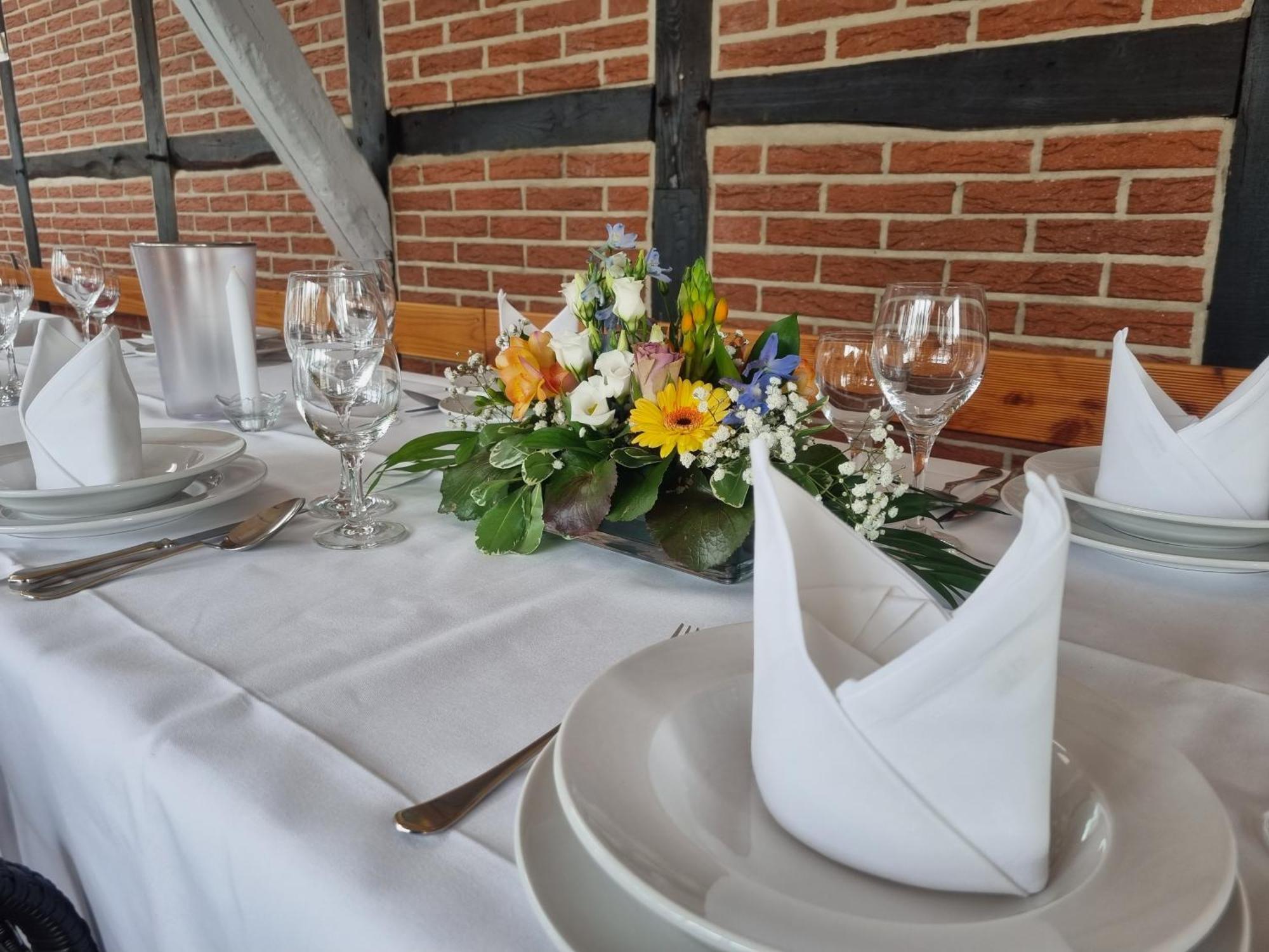 Bennetts Restaurant Und Hotel Wittingen Kültér fotó