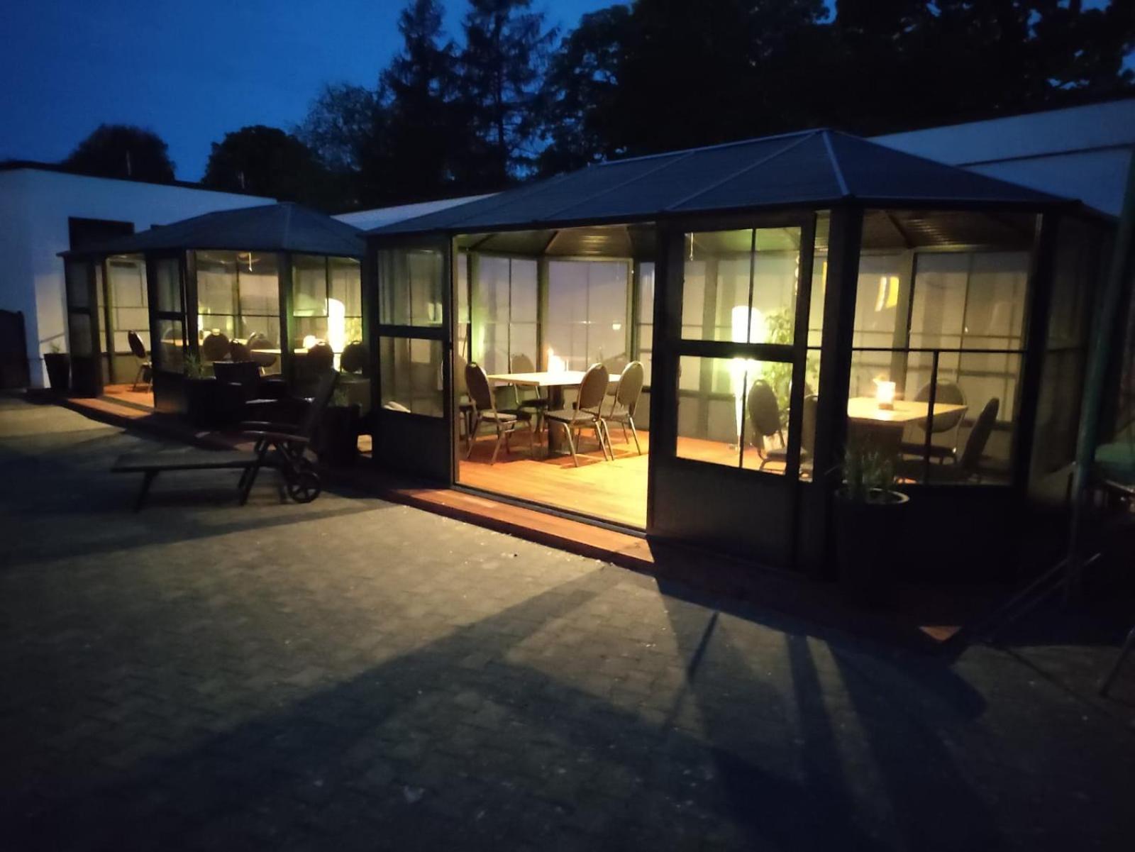 Bennetts Restaurant Und Hotel Wittingen Kültér fotó