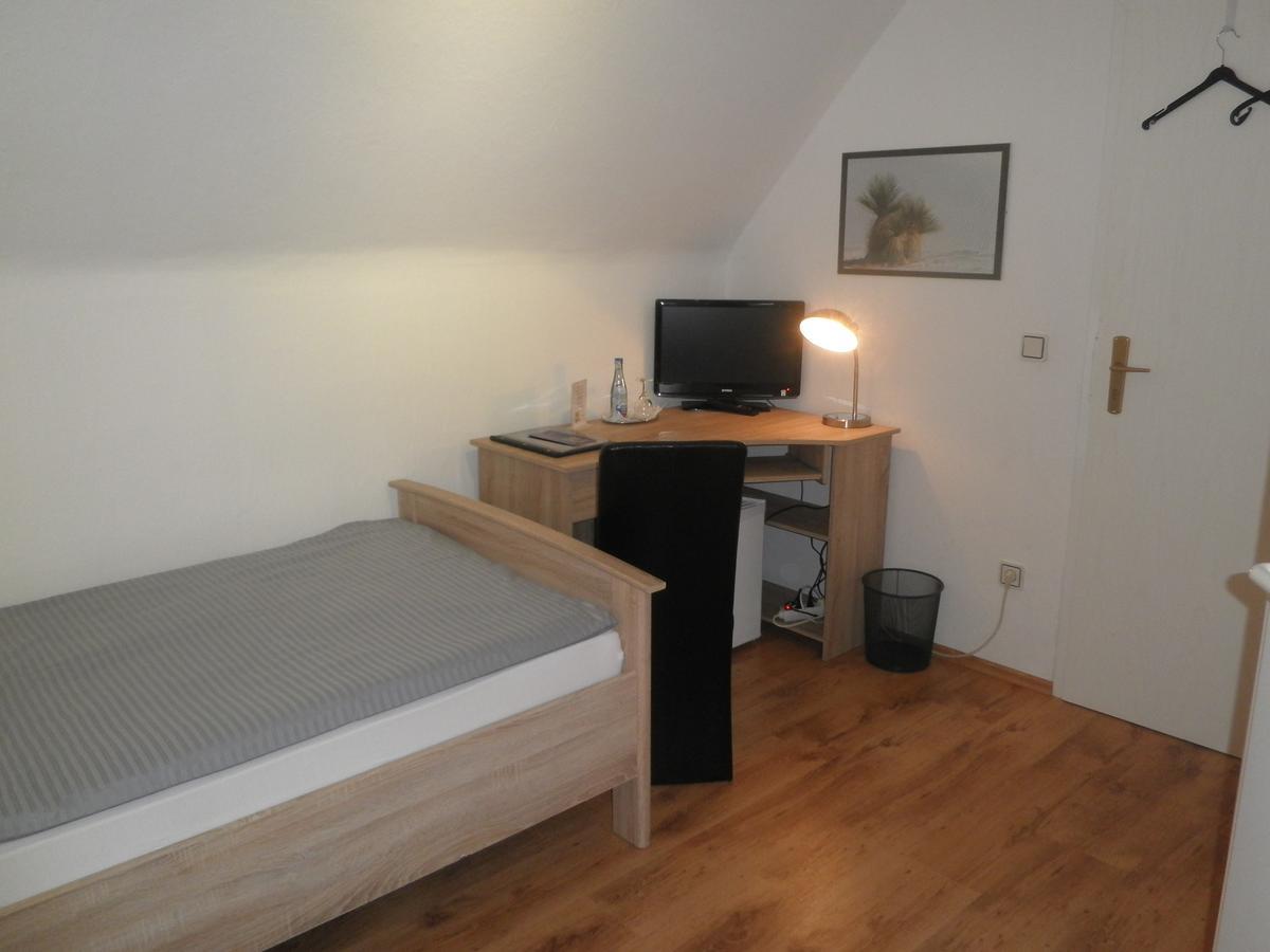 Bennetts Restaurant Und Hotel Wittingen Szoba fotó