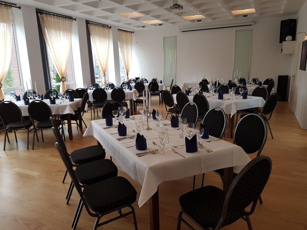 Bennetts Restaurant Und Hotel Wittingen Kültér fotó